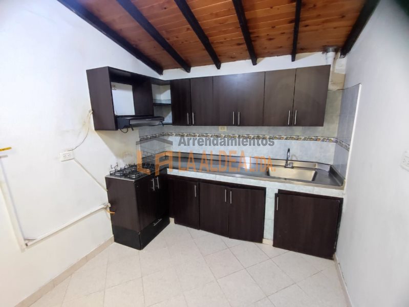 Apartamento disponible para Arriendo en Itagüí con un valor de $1,200,000 código 8619