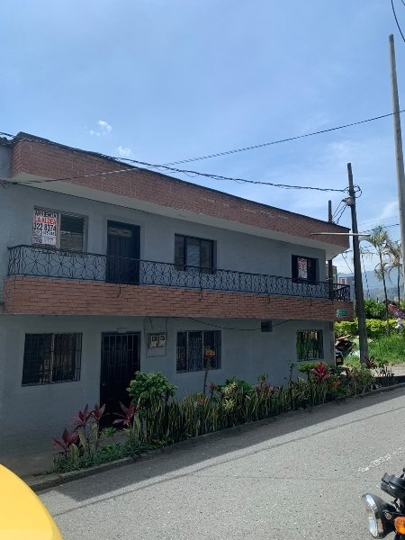 Casa disponible para Arriendo en Itagüí Asturias Foto numero 1