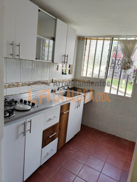 Apartamento disponible para Arriendo en Medellín con un valor de $1,400,000 código 10050