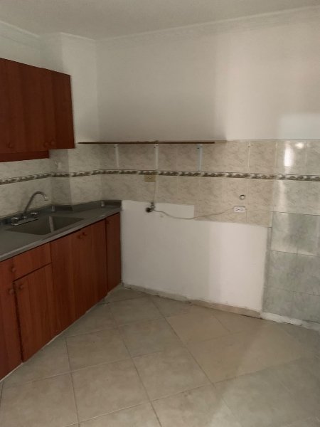 Apartaestudio disponible para Arriendo en Itagüí La Esmeralda Foto numero 1