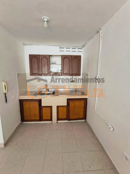 Apartaestudio disponible para Arriendo en Itagüí Centro Foto numero 1
