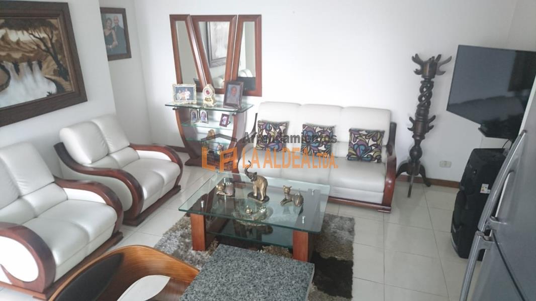 Apartamento disponible para Venta en Itagüí con un valor de $340.000.000 código 8995